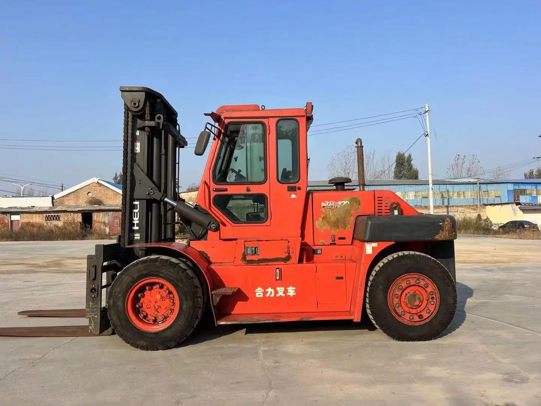 合力15噸叉車出售 重型物料搬運(yùn)的高效解決方案